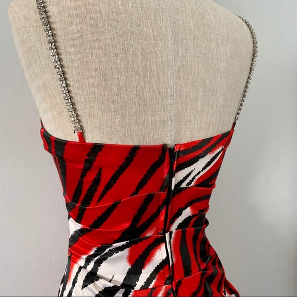 Windsor 🐅tiger stripes red black mini dress - Picture 3 of 8